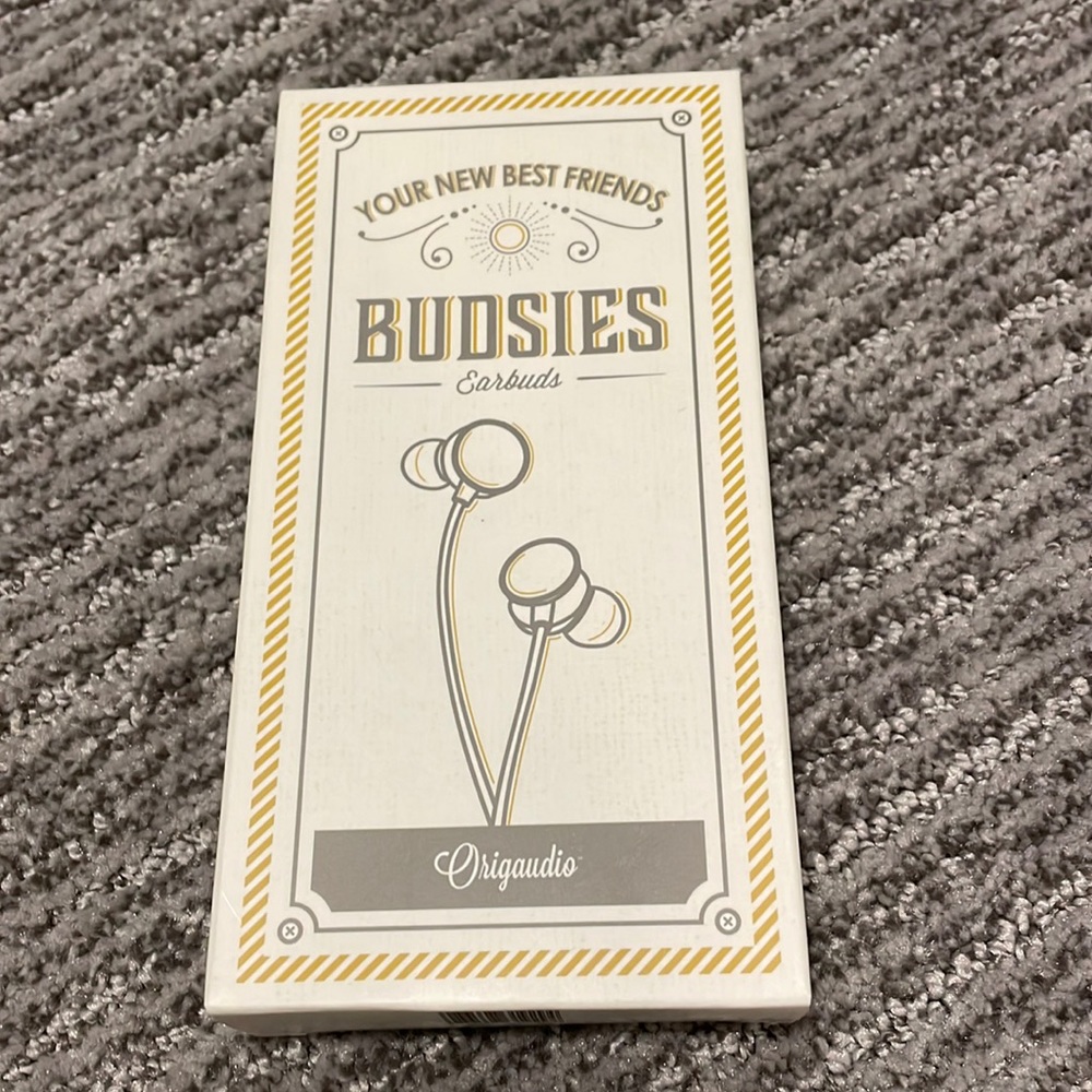 New in Box Budsies Earbuds